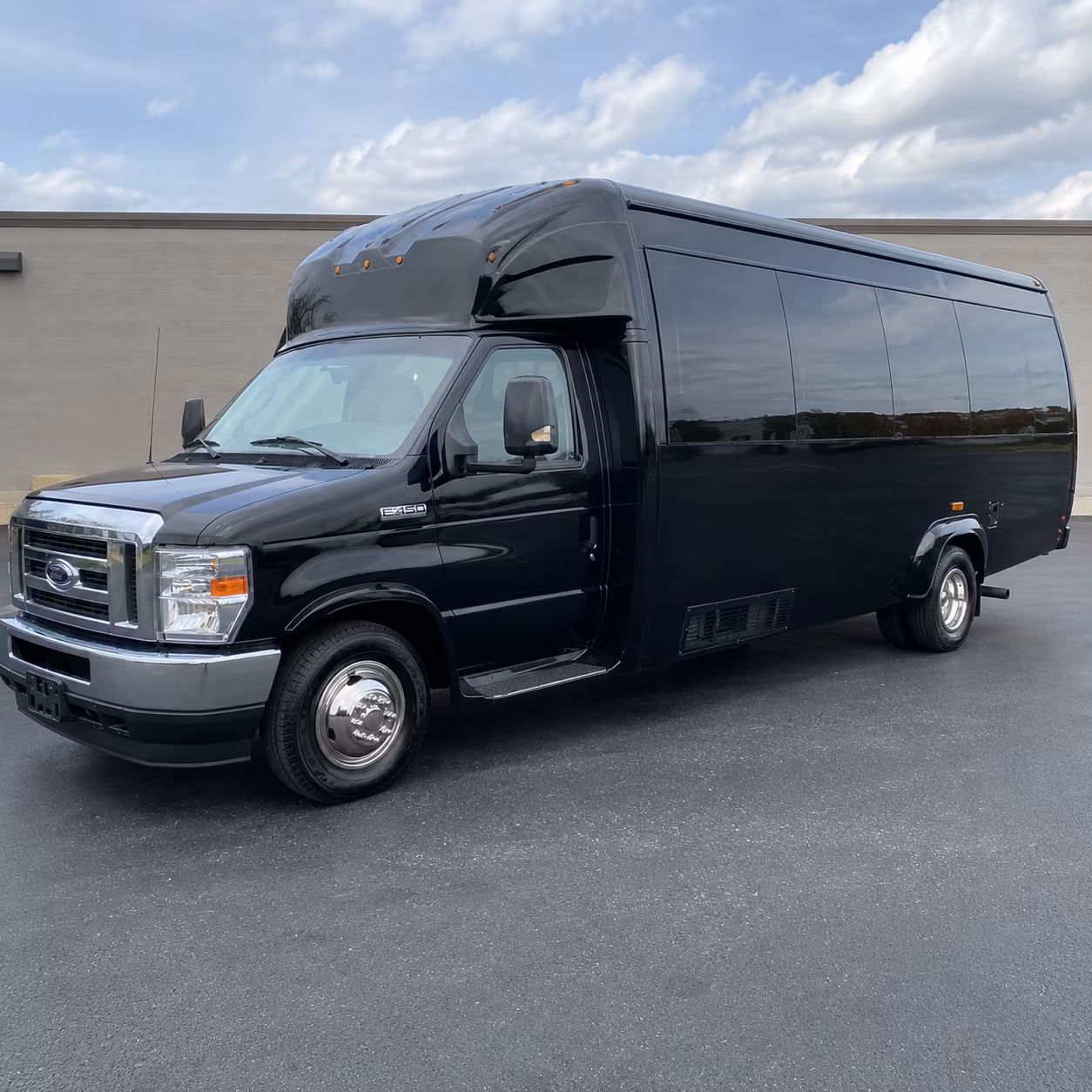 18 Passenger Party Bus Exterior
