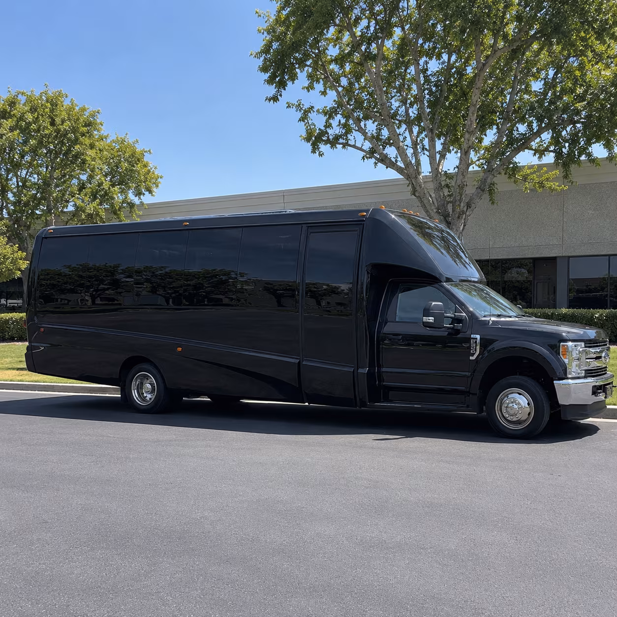 Bradenton Birthday, Sweet 16, & Quinceañera Party Bus Rentals