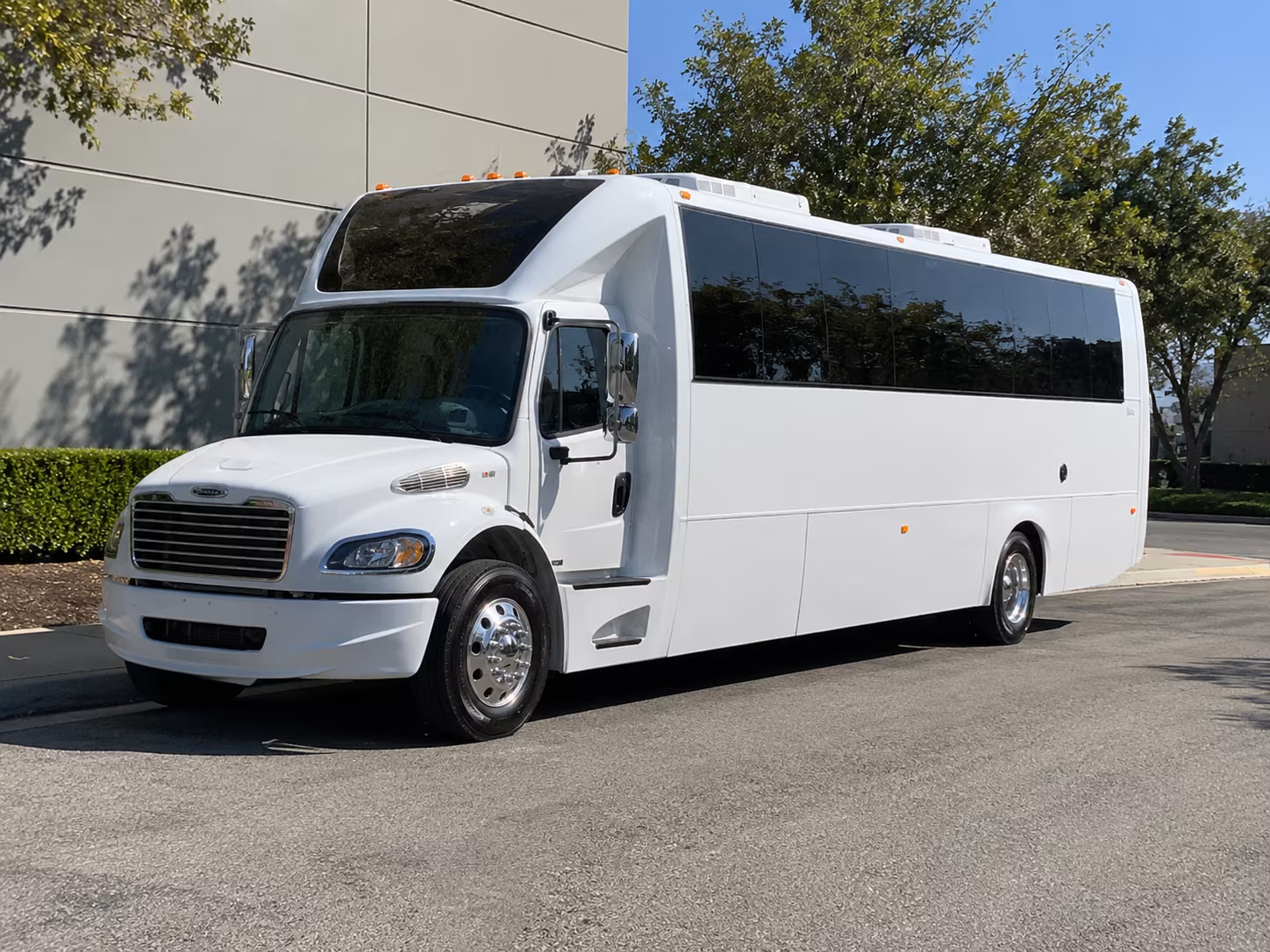 Brandon Birthday, Sweet 16, & Quinceañera Party Bus Rentals