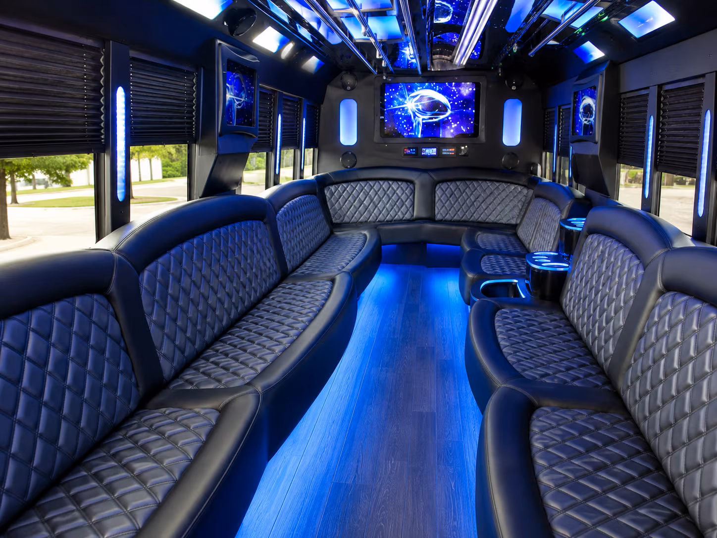 Lakeland Birthday, Sweet 16, & Quinceañera Transportation onboard seating