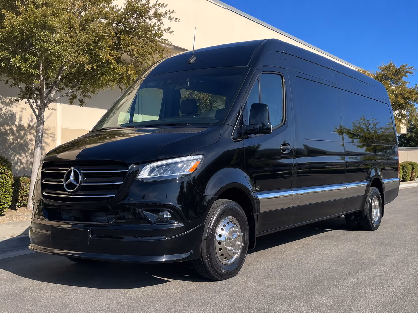Lakeland School Event & Field Trip Transportation