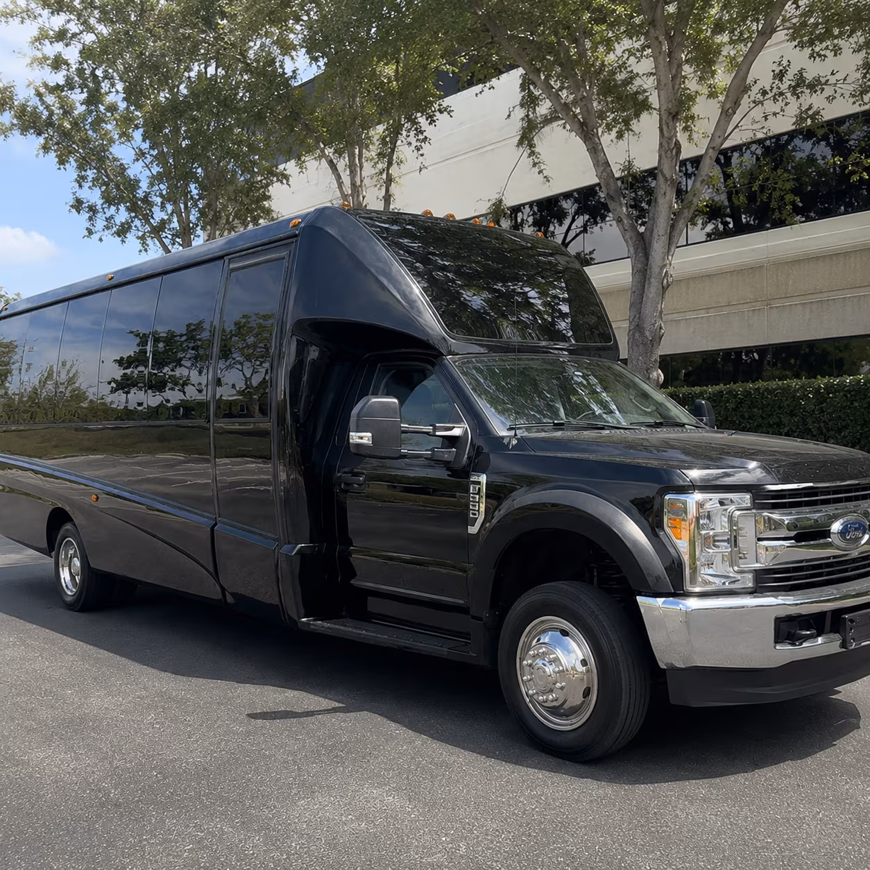 Orlando Winery Tour & Pub Crawl Transportation