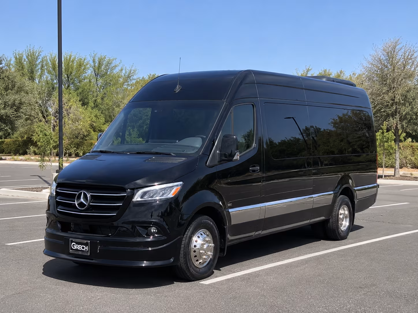14 Passenger Sprinter Limo Exterior
